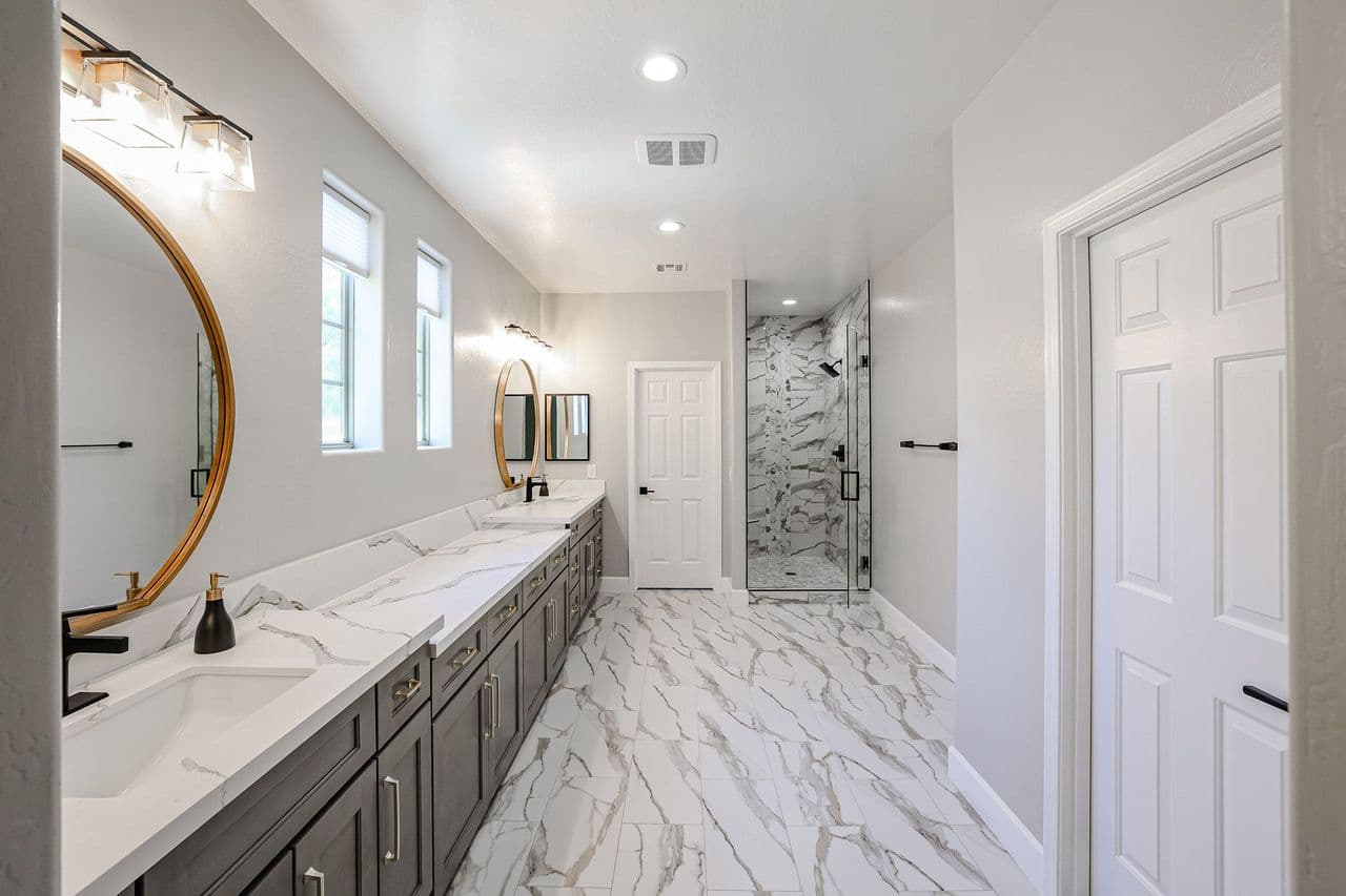Bathrooms flooring