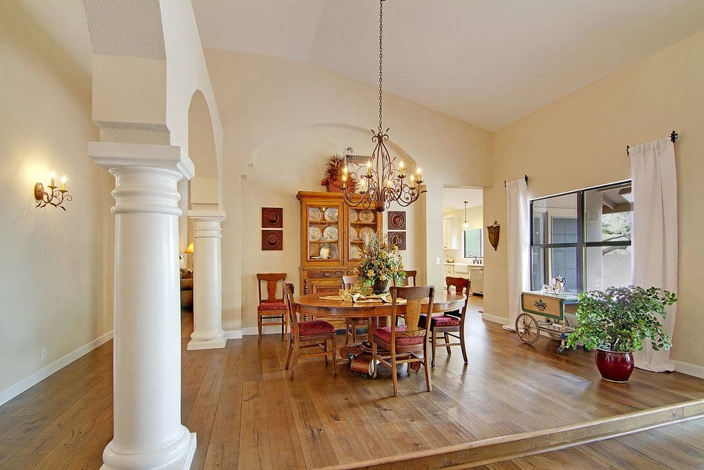 Elegant Dining Room
